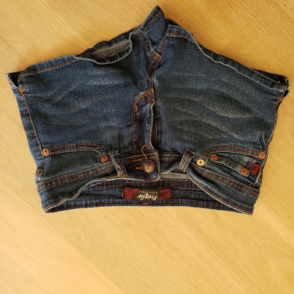 Shorts - Picture 4 of 4